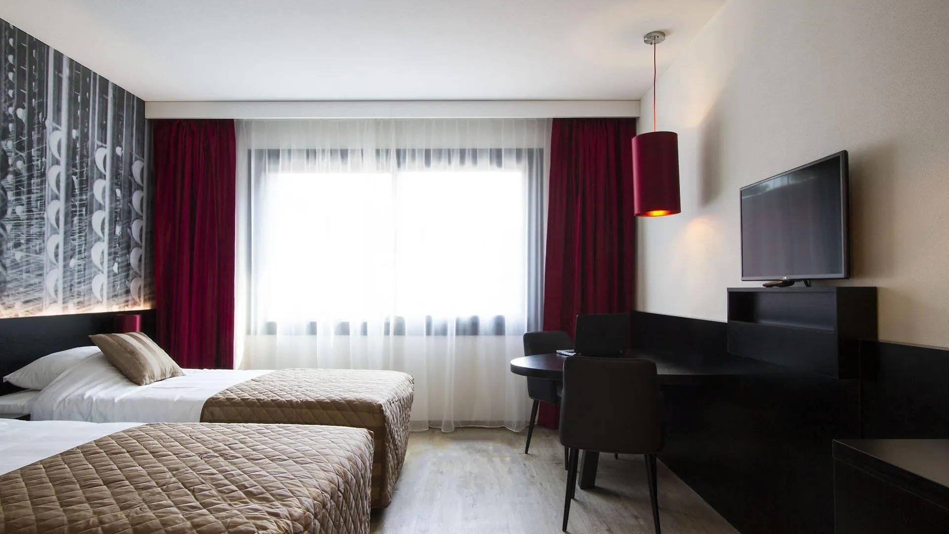 ****  Bastion Hotel Eindhoven Waalre הולנד