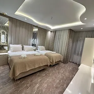 Flash 3*, Istanbul Turkey